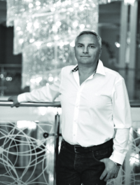 Пластический хирург Олег Захарченко