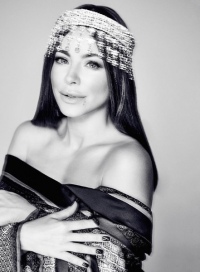 Ани Лорак раскритиковали за увеличенные губы