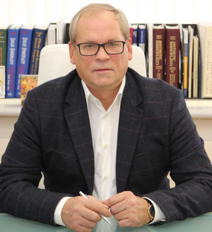 Пластический хирург Владимир Наумов