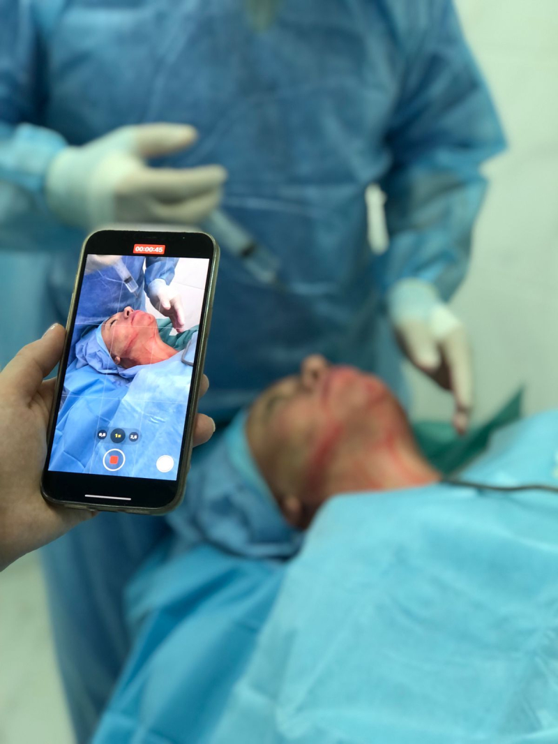 Российские косметологи учатся у пластических хирургов